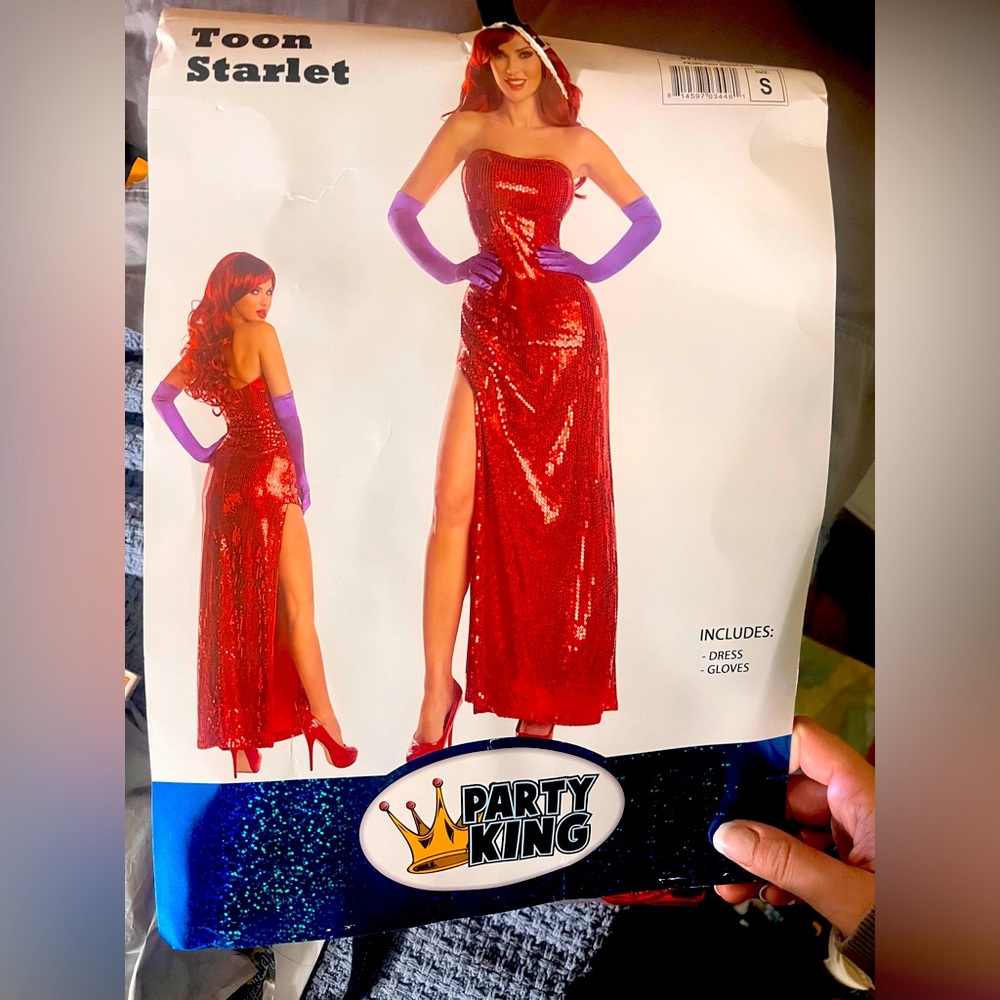 Jessica rabbit complete costume size small with added corset, pads, and wig